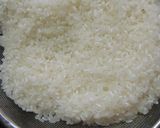 A picture of step 2 of Easy Mushroom Rice that Anyone Can Make.