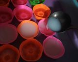 Foto langkah ke 5 dari resep Puding Merah Putih.
