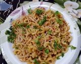 A picture of step 10 of Chicken chowmein with macroni.