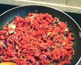 A picture of step 2 of Pasta and minced meat with bachemel scauce.
