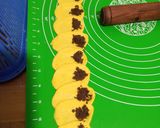 Foto langkah ke 7 dari resep Bakpao Bunga Labu Kuning Isi Cokelat.