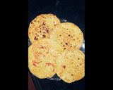 फोल्डेड शोल्डेड पराठा (Folded Sholded paratha recipe in Hindi) रेसिपी चरण 1 फोटो