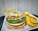Foto del paso 6 de la receta: Hamburguesa de pollo y espinacas con cebolla y doble de queso