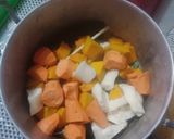 Foto langkah ke 2 dari resep Bubur Manado Sambal Roa, Pedasnya ngalahin mulut netijen 😈.
