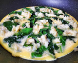 Foto del paso 4 de la receta: Dúo de tortillas rellenas de espinacas y bacalao