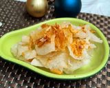 Hình bước làm 2 của món Mì lá tươi chiên giòn lắc hành phi