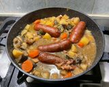 Une image de l'étape 26 de Potée aux saucisses fumées, lard et légumes.