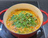 Foto del paso 7 de la receta: Merluza a la Marinera en cocotte