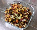A picture of step 1 of Rum Macerated Fruits.
