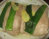 A picture of step 3 of Tasty Noodles! Cold Udon with Steamed Chicken.