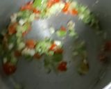 A picture of step 2 of Chinese Veg Sweet Corn Soup.