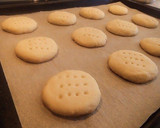 A picture of step 5 of Easy Shortbread Cookies.
