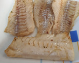 Foto del paso 1 de la receta: Abadejo en salsa de ajetes y cebolla