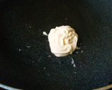 A picture of step 2 of Ramps Stir-Fried with Mayonnaise and Ponzu.