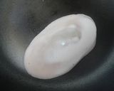 A picture of step 10 of Kanto-Style Sakura Mochi with Strawberries.