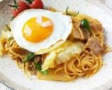 A picture of step 6 of Lunch at Home! Mie Goreng.