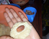 A picture of step 4 of Date and Chocolate Cookies.