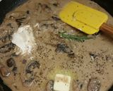 A picture of step 4 of Chicken with rosemary mushroom cream sauce.