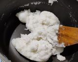 A picture of step 1 of Rice flour sesame dumplings.