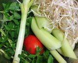 Hình bước làm 1 của món Canh Chua Nấm Bào Ngư Nấu Lá Me