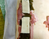 Foto del paso 3 de la receta: Hojaldre de bacon pimientos y queso