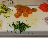 A picture of step 1 of Garlic Parmesean Summertime Pasta.