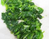 A picture of step 2 of Simple Spinach, Milk and Cheese Soup.