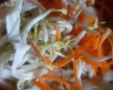 Foto langkah ke 3 dari resep Tumis Bihun, sayuran dan Jamur Kuping.