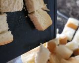Foto langkah ke 1 dari resep Bread Pudding.