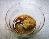 A picture of step 1 of Super Delicious Sesame Miso Garlic Sauce.
