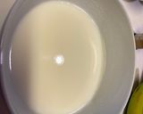 A picture of step 1 of Strawberry Milk.