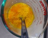 Foto del paso 3 de la receta: Tortilla de ajetes tiernos