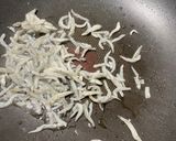 高麗菜小魚蛋炒飯的食譜步驟2照片