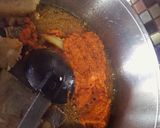 Foto langkah ke 2 dari resep Sayur Singkong feat Ikan Asin Tulang Jambal Roti.