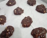 Foto langkah ke 5 dari resep Chocochips Mete Cookies.