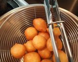 A picture of step 10 of Easy Homemade sweetballs.