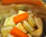 Foto del paso 3 de la receta: Crema de calabacín al cheddar con un toque de jengibre