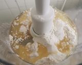 Une image de l'étape 1 de Cake jambon olives.