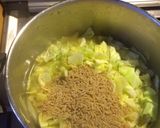 A picture of step 4 of Cabbage Youvetsi.