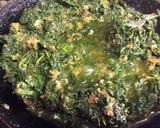 Foto del paso 7 de la receta Garbanzos con espinacas y huevo duro