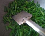 A picture of step 3 of Spring onion mix veg fry.