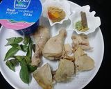 Foto langkah ke 1 dari resep Ayam Daun Kari.