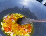 Foto langkah ke 2 dari resep Leunca Tumis Oncom.