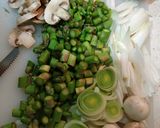 Foto del paso 2 de la receta: 🍝Pasta con setas shitaki y espárragos🍝