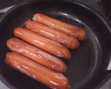 A picture of step 3 of Sweet Chili Simple Hot Dog.