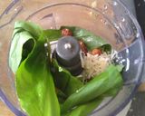 Une image de l'étape 1 de Pesto ail des ours.