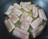 A picture of step 5 of Pacific Saury (or Mackerel) with a Spicy Sauce - An Elegant Light-Colored Dish Using Shiro-Dashi.