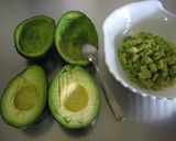 A picture of step 2 of Avocado and Hijiki Seaweed Grill with Sweet Miso.