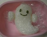 A picture of step 1 of Halloween Character Bento.
