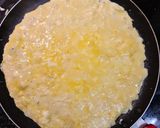 A picture of step 4 of Cheesy omelette.